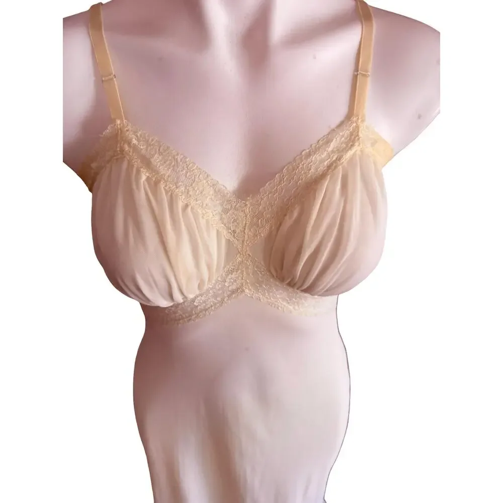 Vintage 1950’s Shadowline Ivory Nylon Full Slip Lace Bodice Ruffle Hem Sz 32